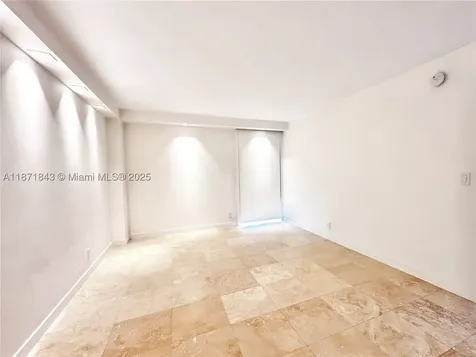 3301 N Country Club Drive Aventura FL 33180