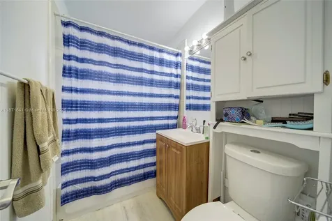 1070 NW 132nd Street North Miami FL 33168