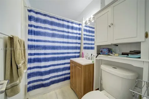 1070 NW 132nd Street North Miami FL 33168