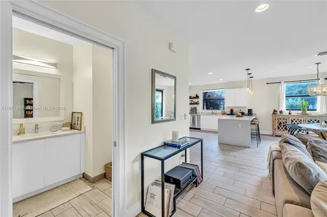 233 NE 11th Street Fort Lauderdale FL 33304