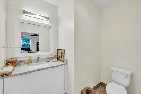 233 NE 11th Street Fort Lauderdale FL 33304