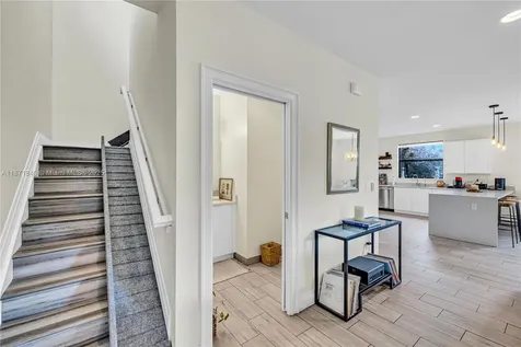 233 NE 11th Street Fort Lauderdale FL 33304