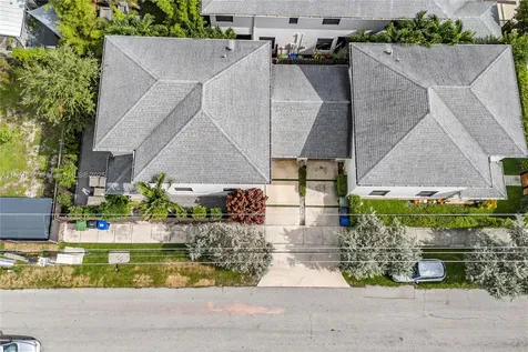 233 NE 11th Street Fort Lauderdale FL 33304