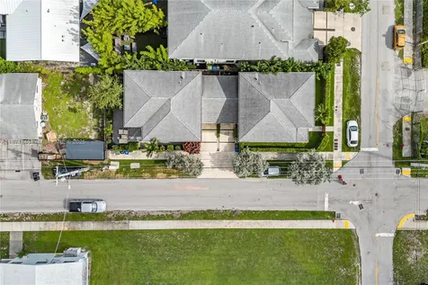 233 NE 11th Street Fort Lauderdale FL 33304