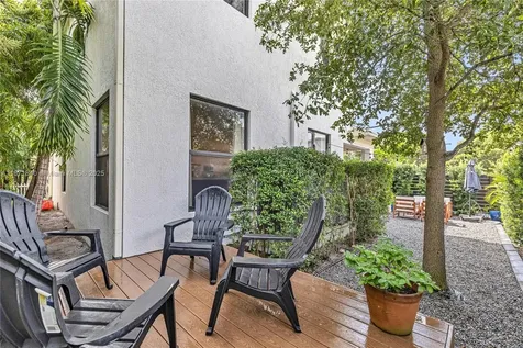 233 NE 11th Street Fort Lauderdale FL 33304