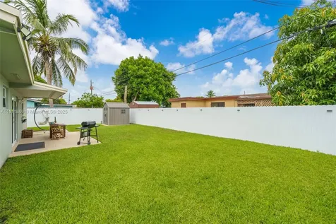 2751 SW 4th Street Fort Lauderdale FL 33312