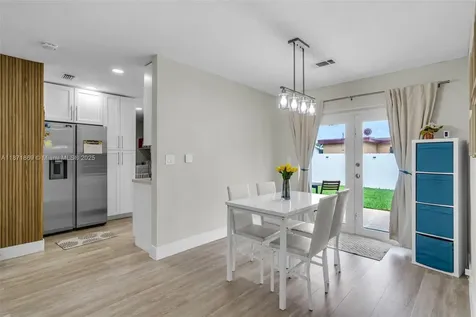 2751 SW 4th Street Fort Lauderdale FL 33312