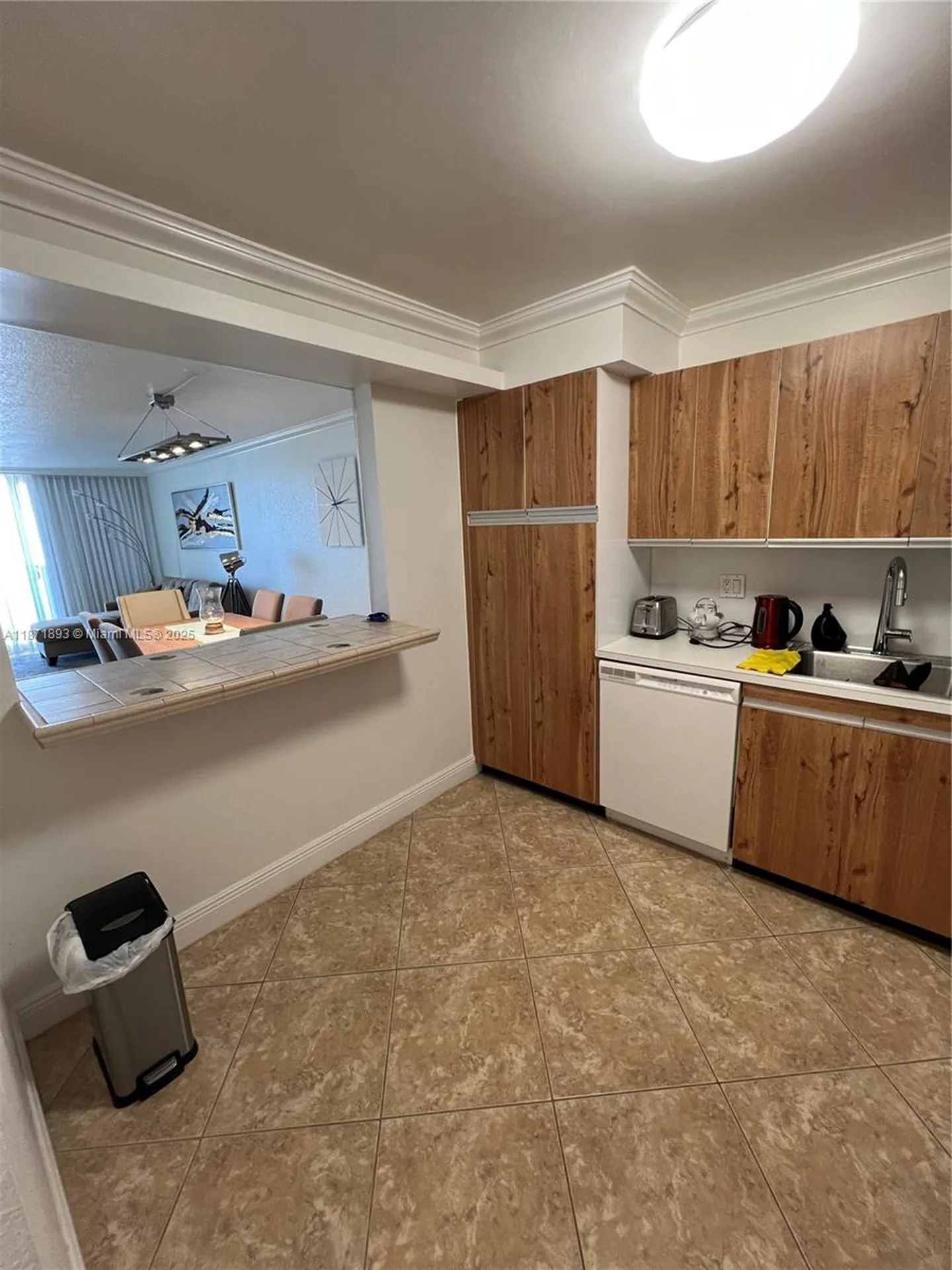 2301 S Ocean Drive Hollywood FL 33019