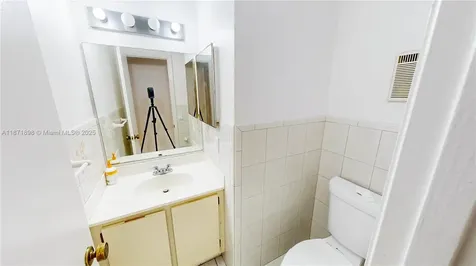 15166 SW 94th Terrace Miami FL 33196