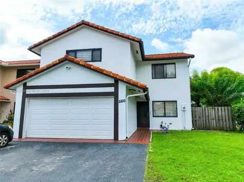 15166 SW 94th Terrace Miami FL 33196