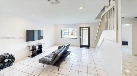 15166 SW 94th Terrace Miami FL 33196
