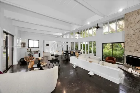 5600 Oakwood Lane Coral Gables FL 33156
