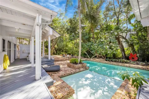 5600 Oakwood Lane Coral Gables FL 33156