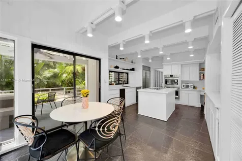 5600 Oakwood Lane Coral Gables FL 33156
