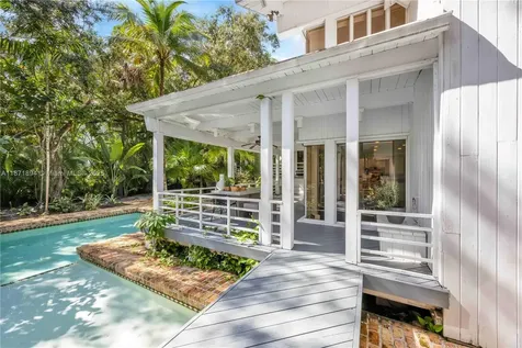 5600 Oakwood Lane Coral Gables FL 33156