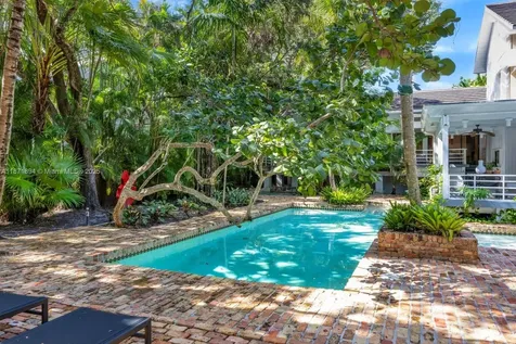 5600 Oakwood Lane Coral Gables FL 33156
