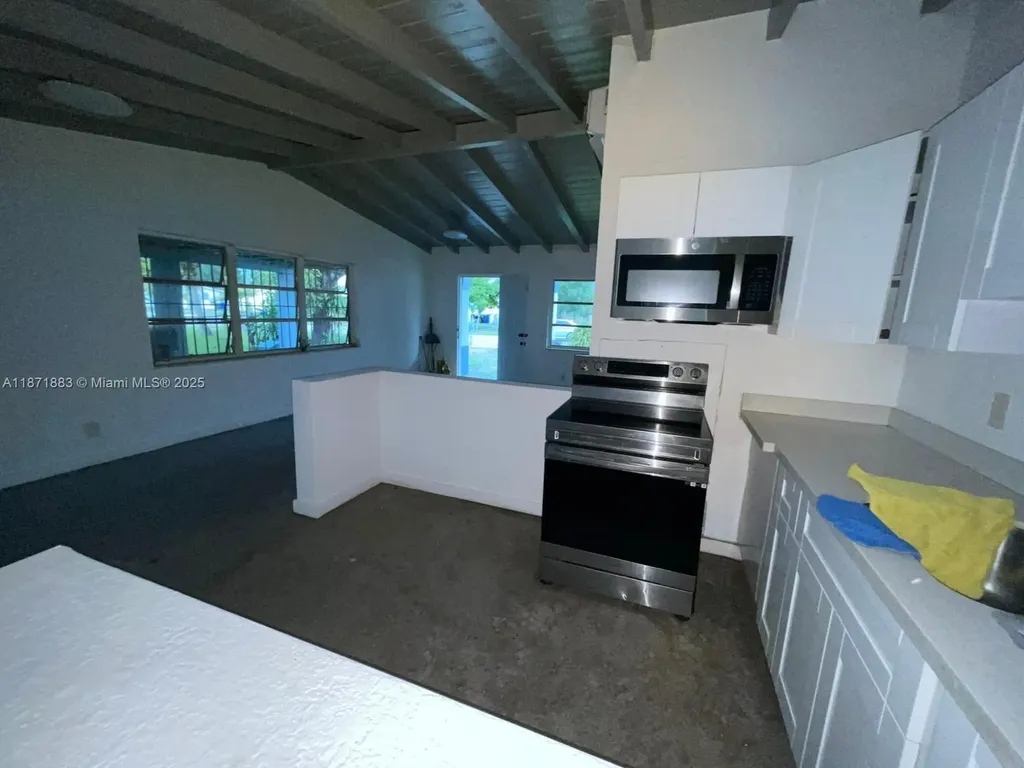 1604 NW 15th Court Fort Lauderdale FL 33311