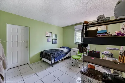 1381 NE 154th Street North Miami Beach FL 33162
