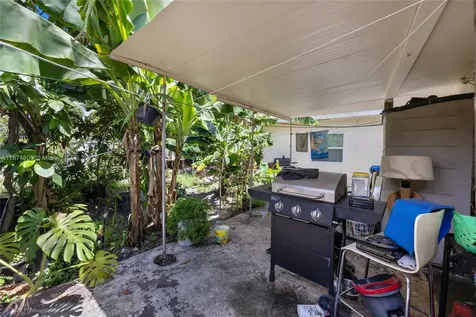 1381 NE 154th Street North Miami Beach FL 33162
