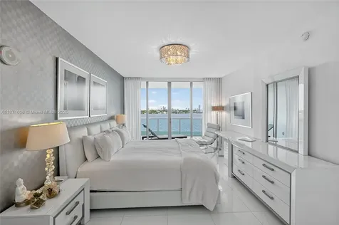 7935 East Drive North Bay Village FL 33141