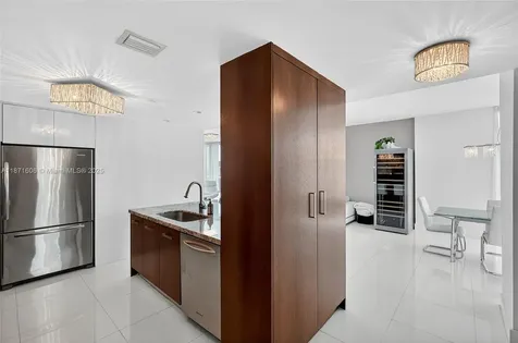 7935 East Drive North Bay Village FL 33141