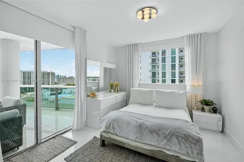 7935 East Drive North Bay Village FL 33141