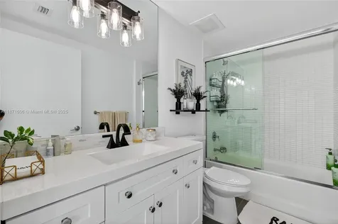 7935 East Drive North Bay Village FL 33141