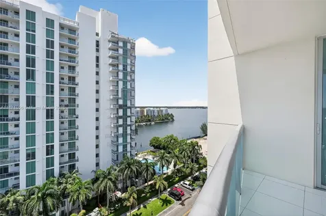 7935 East Drive North Bay Village FL 33141