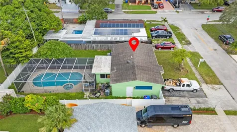 6611 Park Street Hollywood FL 33024