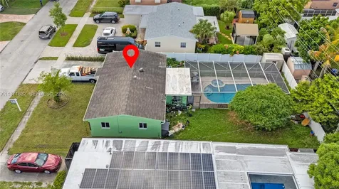 6611 Park Street Hollywood FL 33024