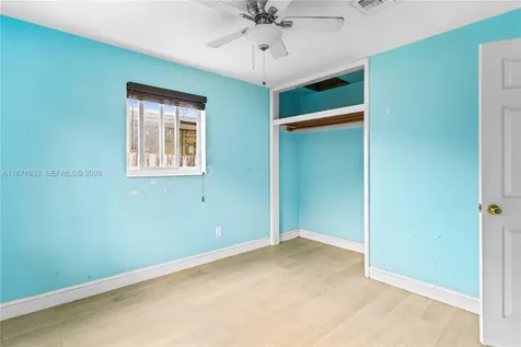 6611 Park Street Hollywood FL 33024
