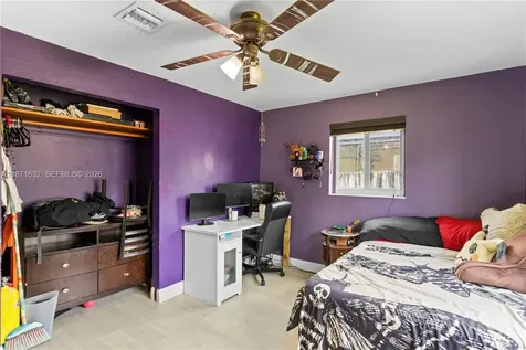 6611 Park Street Hollywood FL 33024