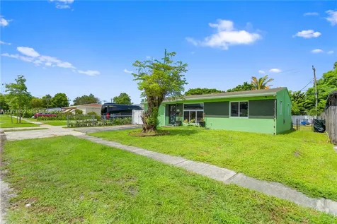 6611 Park Street Hollywood FL 33024