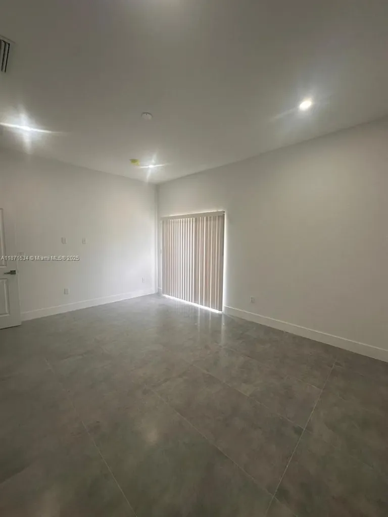 2423 NW 23rd Lane Fort Lauderdale FL 33311