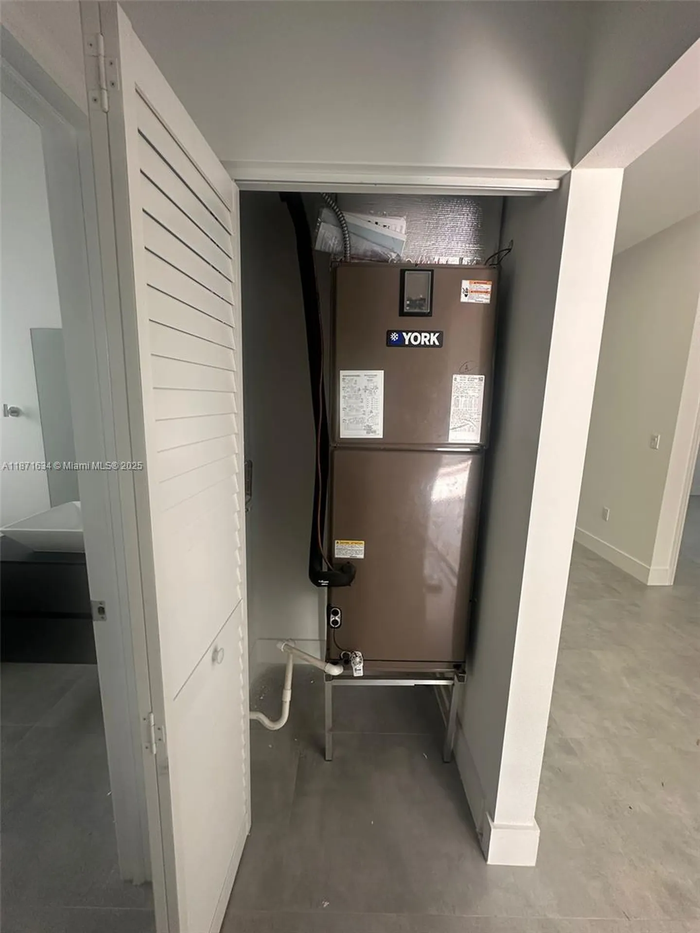 2423 NW 23rd Lane Fort Lauderdale FL 33311