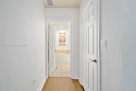 3001 NE 185th Street Aventura FL 33180