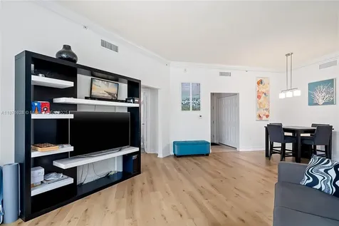 3001 NE 185th Street Aventura FL 33180