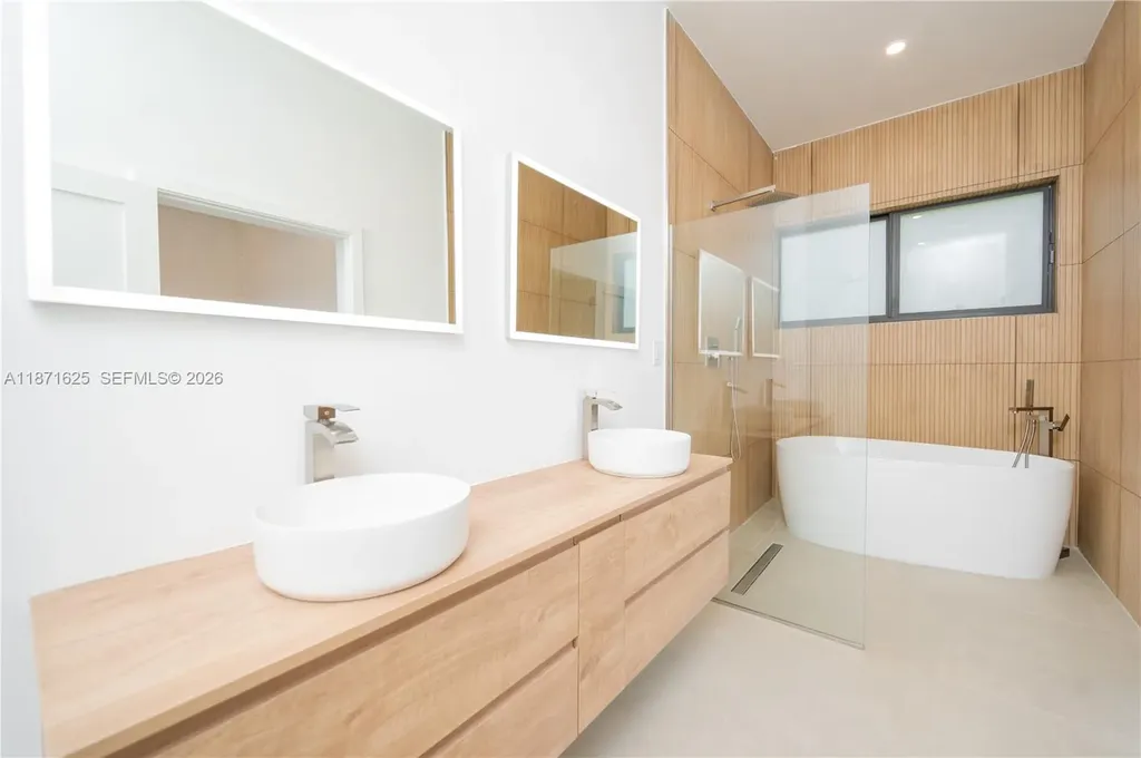 1200 SW 15th Avenue Fort Lauderdale FL 33312