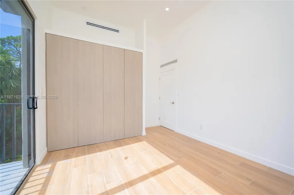 1200 SW 15th Avenue Fort Lauderdale FL 33312