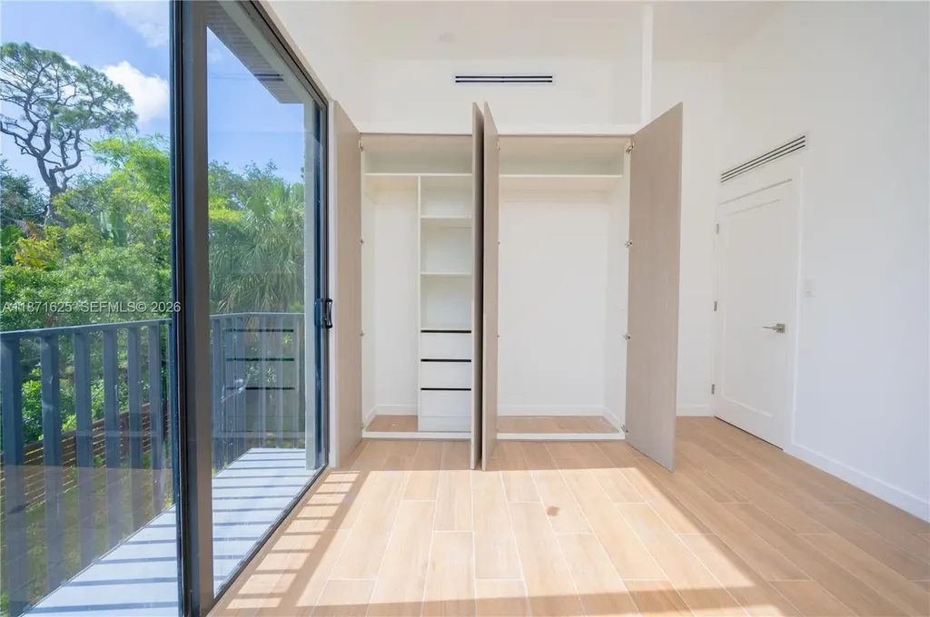 1200 SW 15th Avenue Fort Lauderdale FL 33312