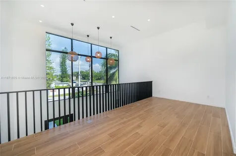 1200 SW 15th Avenue Fort Lauderdale FL 33312