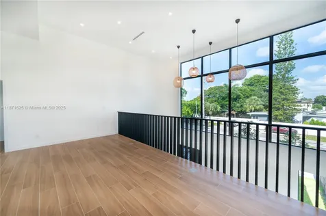 1200 SW 15th Avenue Fort Lauderdale FL 33312