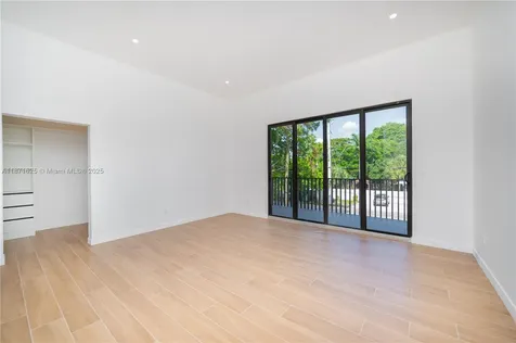 1200 SW 15th Avenue Fort Lauderdale FL 33312