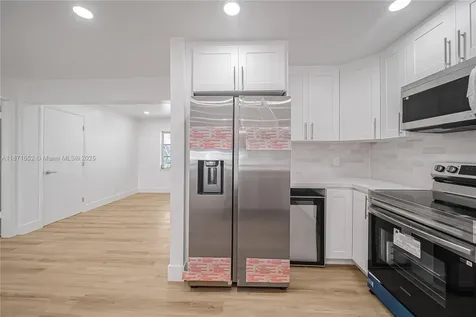 2106 Alfred Drive Boynton Beach FL 33426