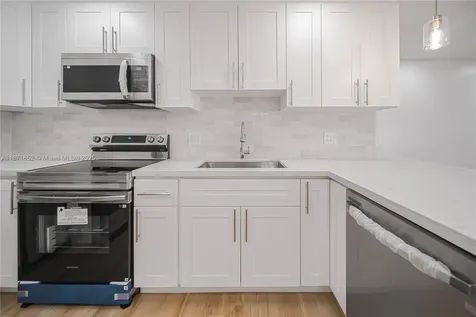 2106 Alfred Drive Boynton Beach FL 33426