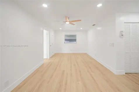 2106 Alfred Drive Boynton Beach FL 33426