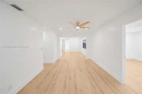 2106 Alfred Drive Boynton Beach FL 33426