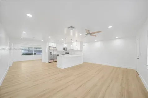 2106 Alfred Drive Boynton Beach FL 33426