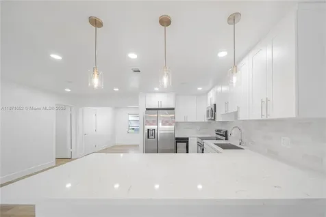 2106 Alfred Drive Boynton Beach FL 33426