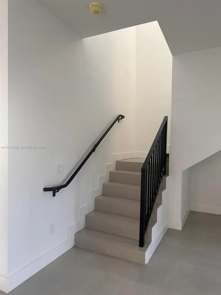 538 NW 17th Avenue Fort Lauderdale FL 33311